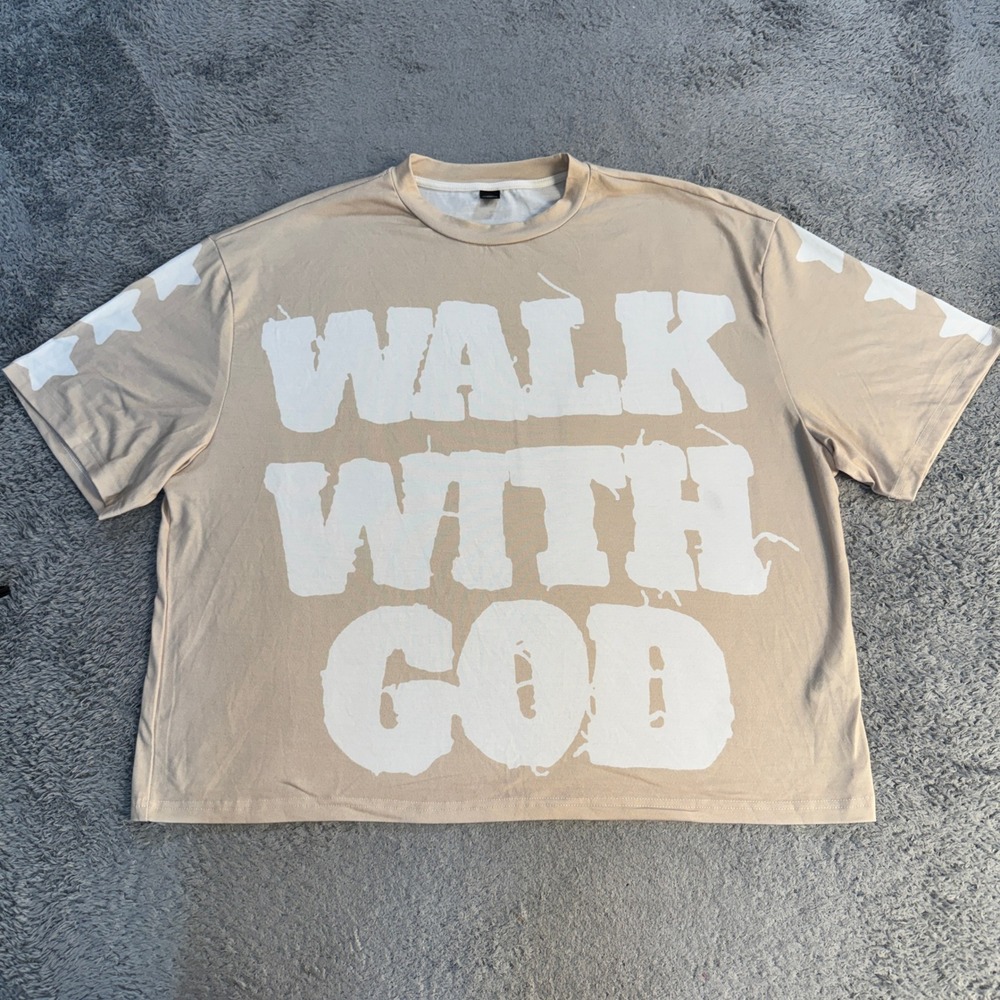 Manfinity Walk With God Mens XXL Tan Streetwear Oversized Graphic T-Shirt Stars